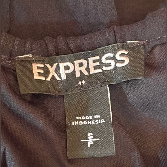 EXPRESS Strappy Halter Cutout Plunge Maxi Dress - Picture 10 of 10